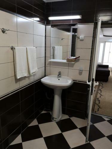 Hotel Pridvorul Haiducilor