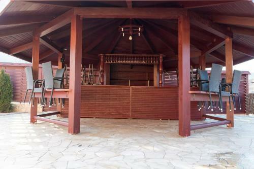 Hotel Pridvorul Haiducilor