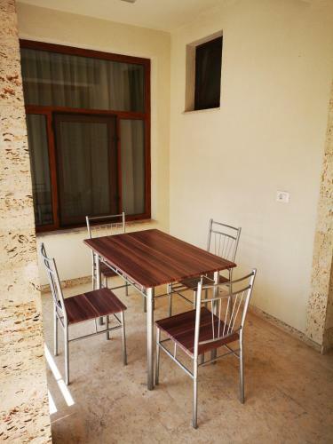Hostal Brize Guest House