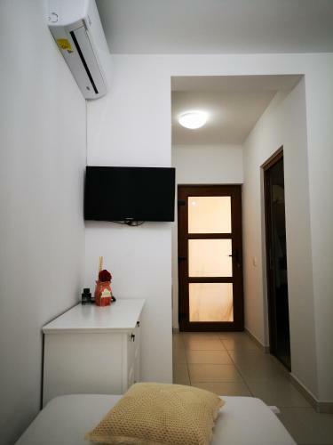 Hostal Brize Guest House