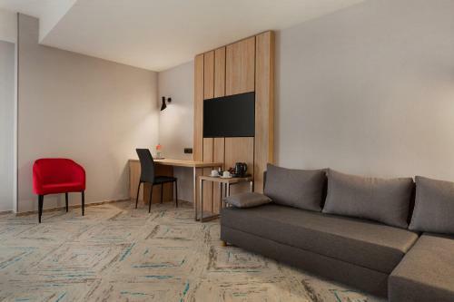 Hotel Ramada By Wyndham Targu Jiu