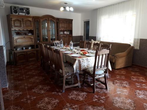Hostal Pensiunea Adriana