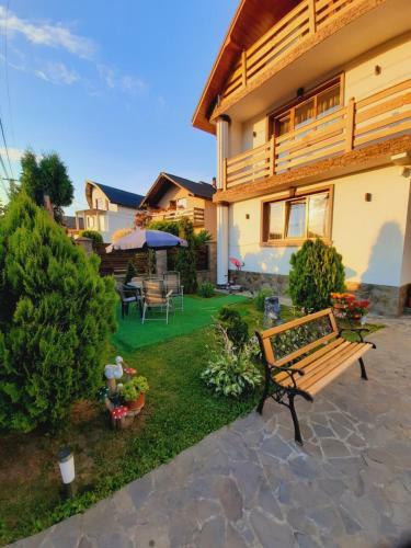 Hostal Pensiunea Adriana