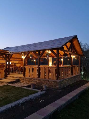Hostal Pensiunea Brazi