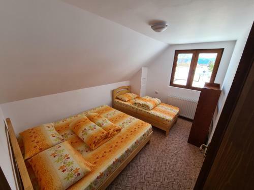 Hostal Sz�kelyvars�gi Fenyves Kuck�