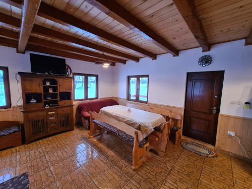 Hostal Sz�kelyvars�gi Fenyves Kuck�