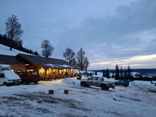 Hostal Sz�kelyvars�gi Fenyves Kuck�
