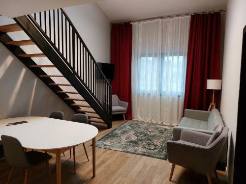 H11 Downtown Apartments