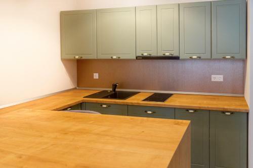 H11 Downtown Apartments