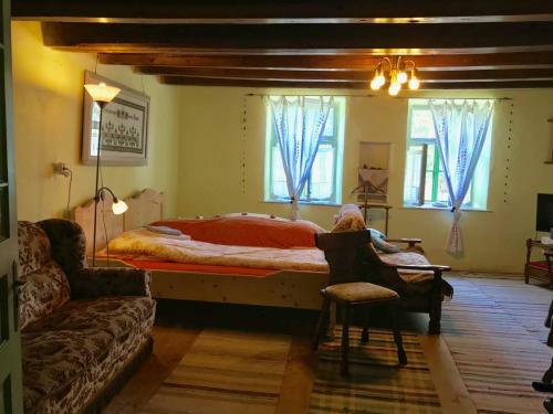 Bed & Breakfast Lovely Old Transylvanian Cottage, Room 1