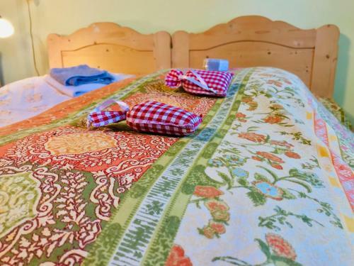 Bed & Breakfast Lovely Old Transylvanian Cottage, Room 1