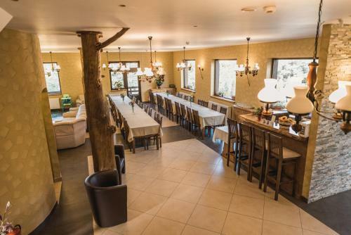 Hostal Pensiunea Valea Cu Salc�mi