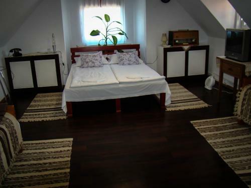 Hostal Torn�cos Vend�gh�z