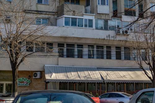 Dacia Square Apart