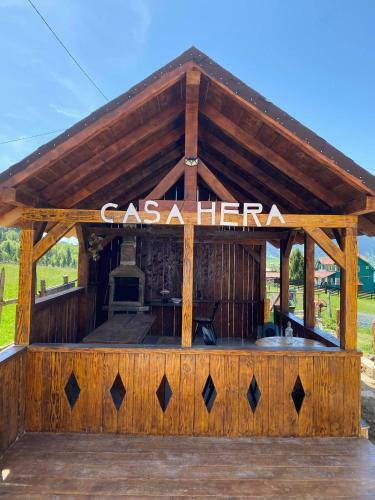 Casa de Vacan?? Hera - Pasul Tihu?a - Un Col?i?or de Rai