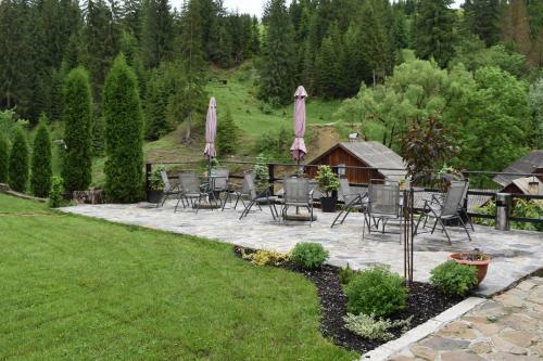 Lodge Clematis House