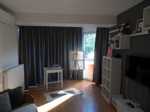M@d Apartment