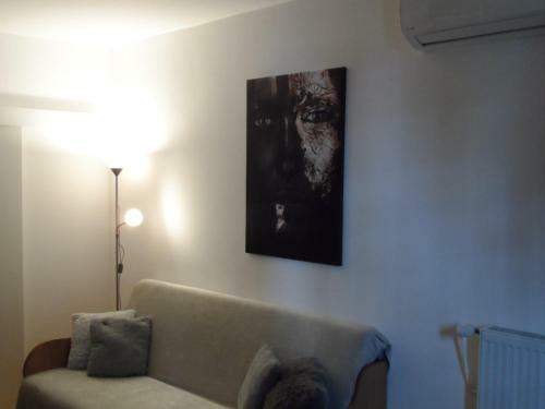 M@d Apartment
