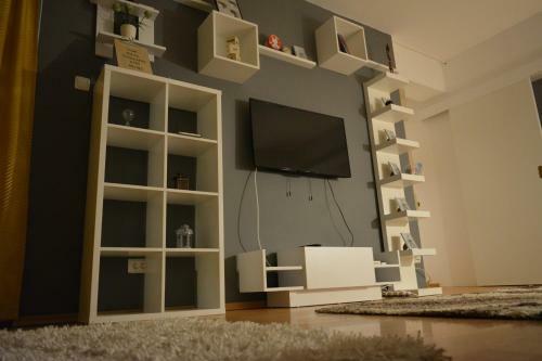 M@d Apartment