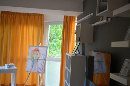 M@d Apartment