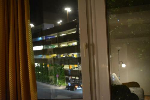 M@d Apartment
