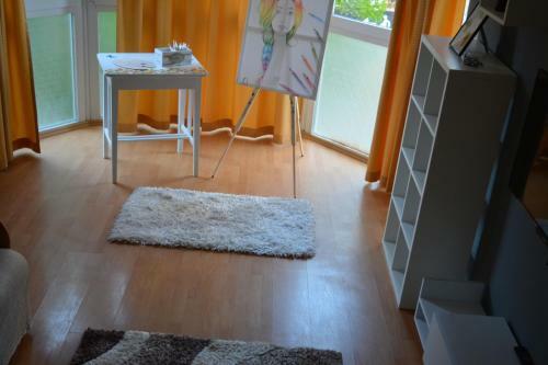 M@d Apartment