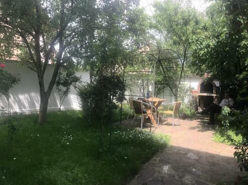 Spacious And Cozy 3bd+terrace Couples Apartment