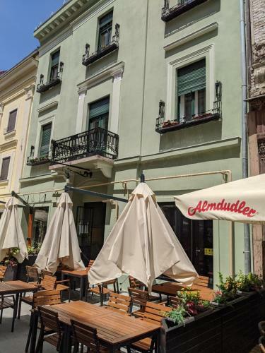 Old Town Unirii Square Damaris Apartment