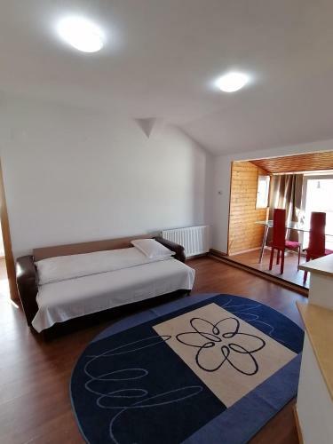 Sagului Shopping City Apartment