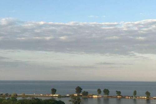 Apartamento Donna Alba Seaview Penthouse, Casa Ta de Pe Plaj?