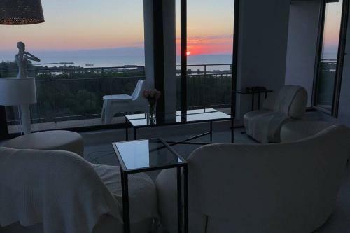 Apartamento Donna Alba Seaview Penthouse, Casa Ta de Pe Plaj?