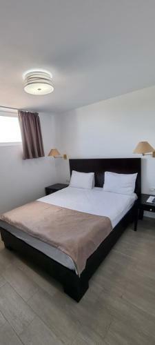 Hostal Ery Ville Neptun