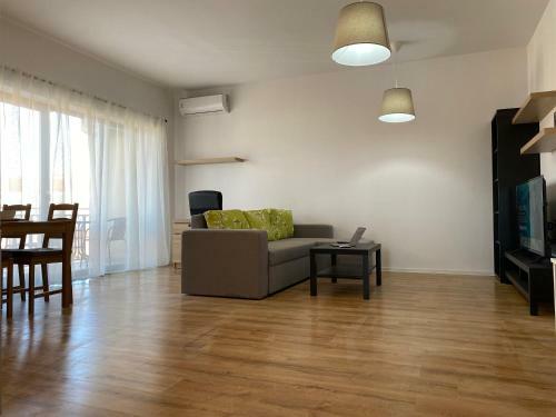 Glam Apartments Lipatti