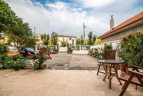Hostal La Papu ?i Maia