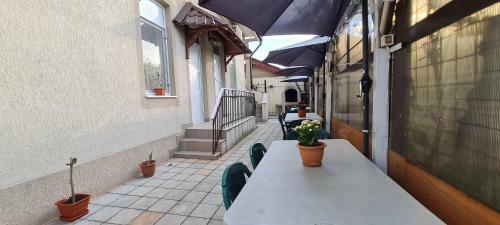 Hostal Vila Cristal