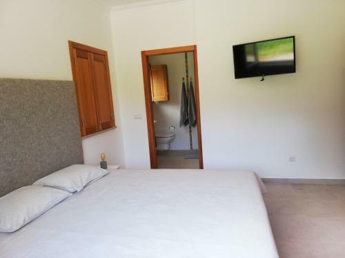 The Fox Farm House - Full Private Property With Heated & Covered Pool