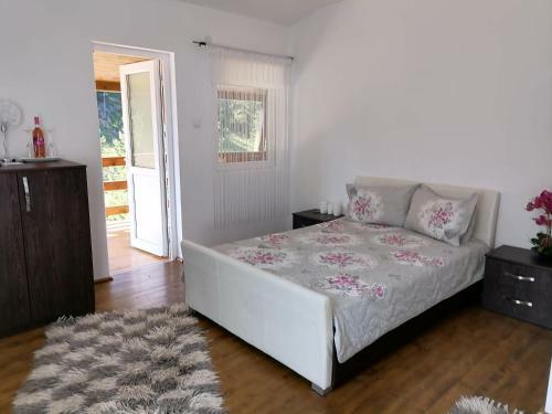 Hostal Pensiunea Izabel