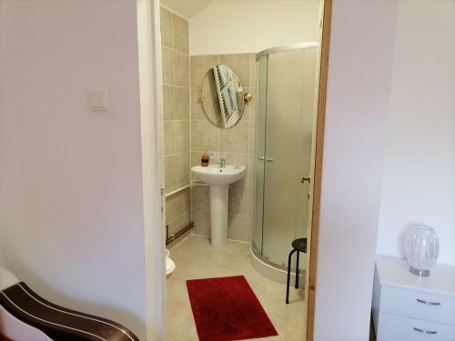 Hostal Pensiunea Izabel