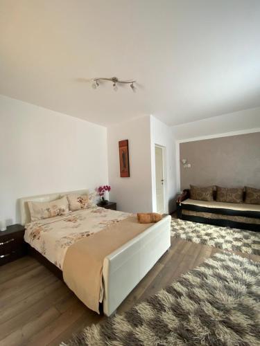 Hostal Pensiunea Izabel