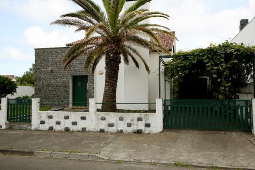 Mosteiros Vineyard House