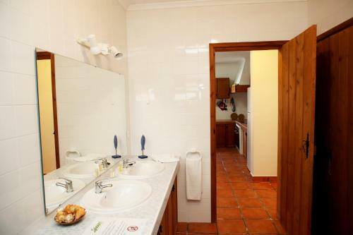 Mosteiros Vineyard House