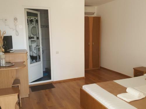 Hostal Timona- Camere De �nchiriat