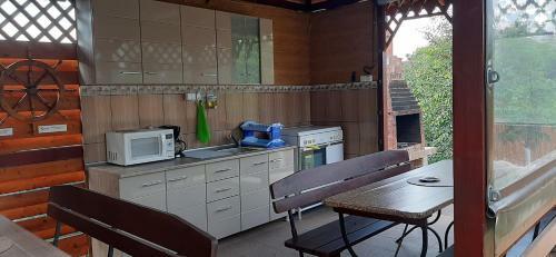 Hostal Timona- Camere De �nchiriat