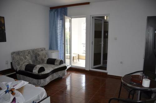 Hostal Vila Cu Livada