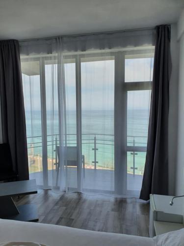 Premium Sea View ***