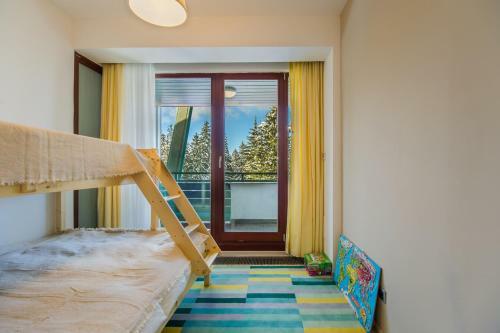 Apartamento Charming 2-bedroom, Silver Mountain, A Building