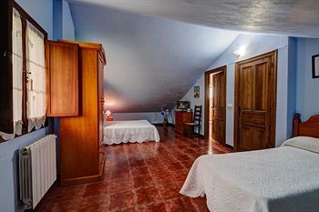 Hostal Posada De Ajo