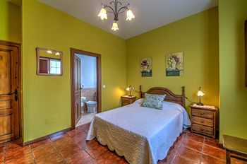 Hostal Posada De Ajo