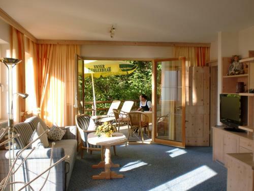 Hotel Restaurant Cafe Neu Meran