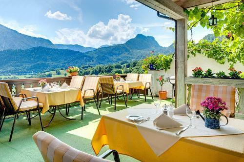 Hotel Restaurant Cafe Neu Meran